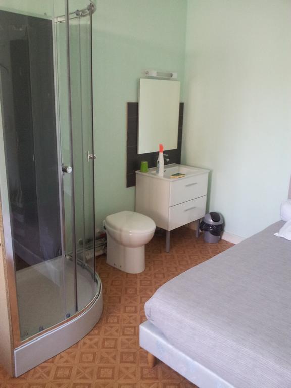 Auberge Bella Riva Creysse  Kamer foto